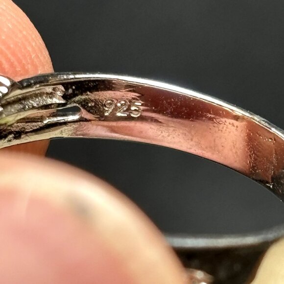 VTG Solid Sterling Silver 925 Cubic Zirconia Overlapping 3.25mm Band Ring Size 7 - Picture 7 of 11